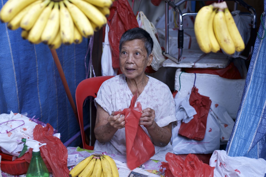 Singapore Chinatown fruit seller