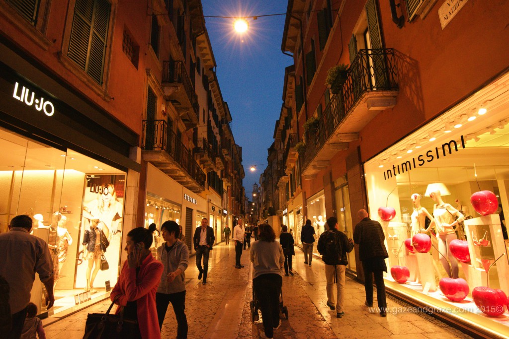 Pedestrian only shopping street in Verona