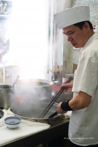 Cooking the wonton noodles