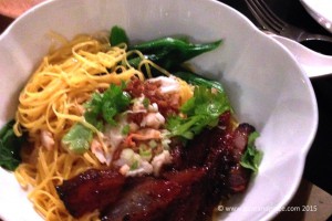 Egg noodle with char siew and crab meat